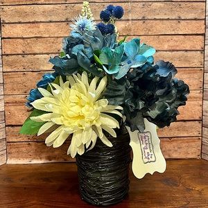 NEW!!! Navy Blue and Ivory Flower Arrangement